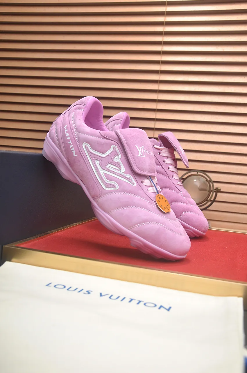 Men's shoes 💰680💶[LOUIS VUITTON] (original order) couple model 🍀LV Louis Vuitton * - top version of LV classic trendy shoes! Made of imported original cowhide, water-dyed cowhide lining, and original wear-resistant rubber outsole! High quality products! Size for women: 35-40. Men: 39-46 (45.46 customized)